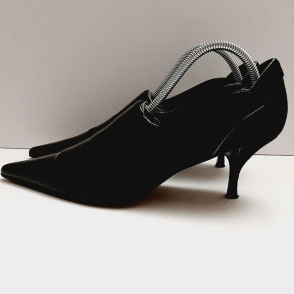 Donald J. Pliner Black Heels - Picture 8 of 16